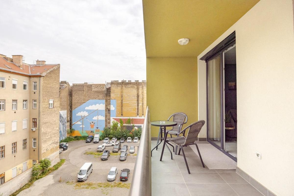 Bp Garden Apartment Budapeste Exterior foto